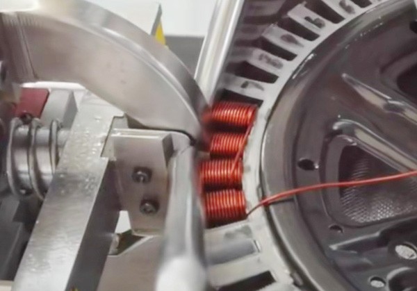 無刷電機繞線為什么要用繞線機？電機定子繞線機多少錢一臺?